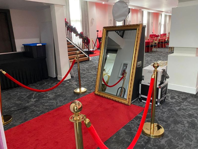 Mirrors and Photobooth